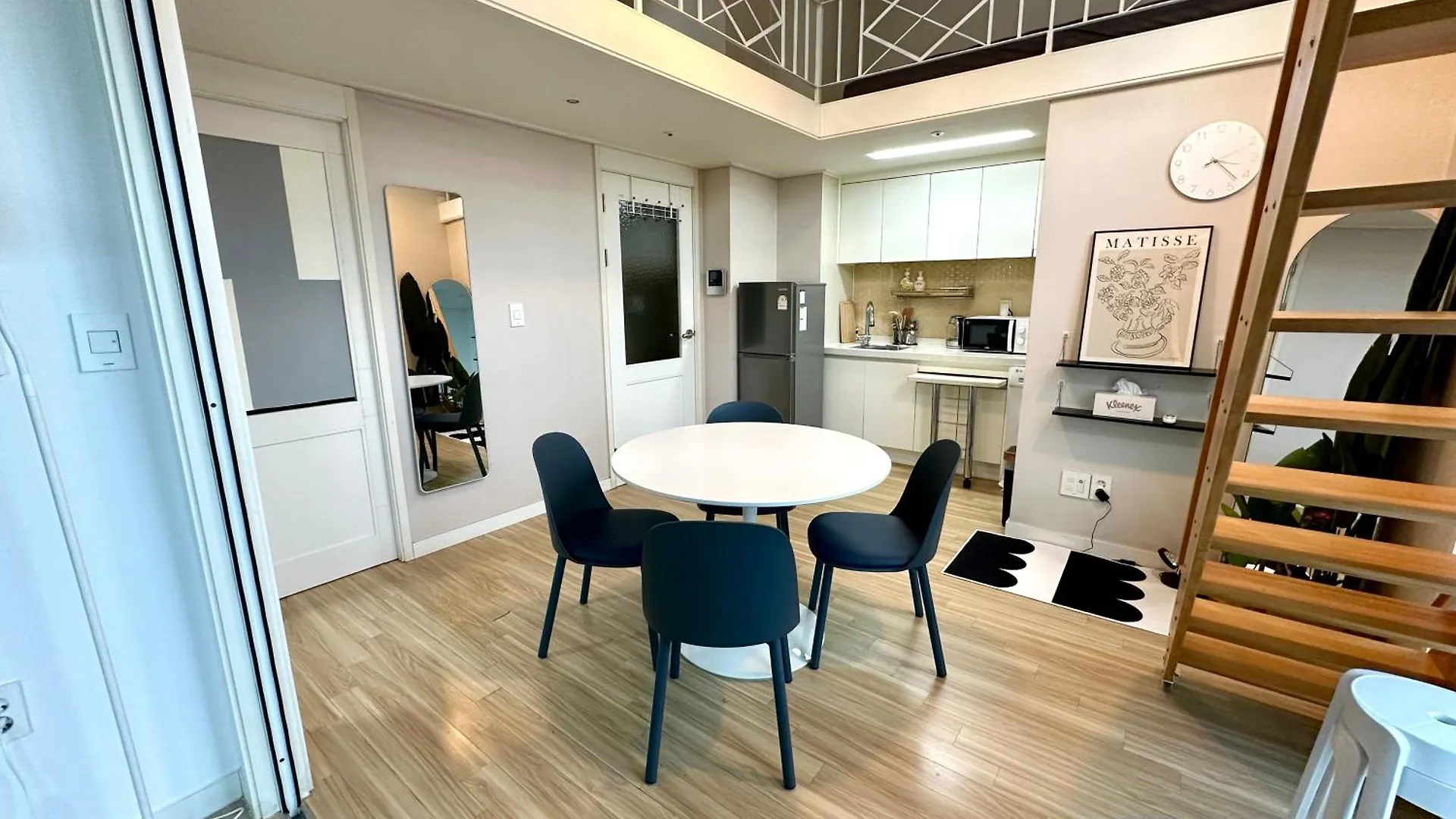 4Th Floor Entire Gangnam Apartment Seul