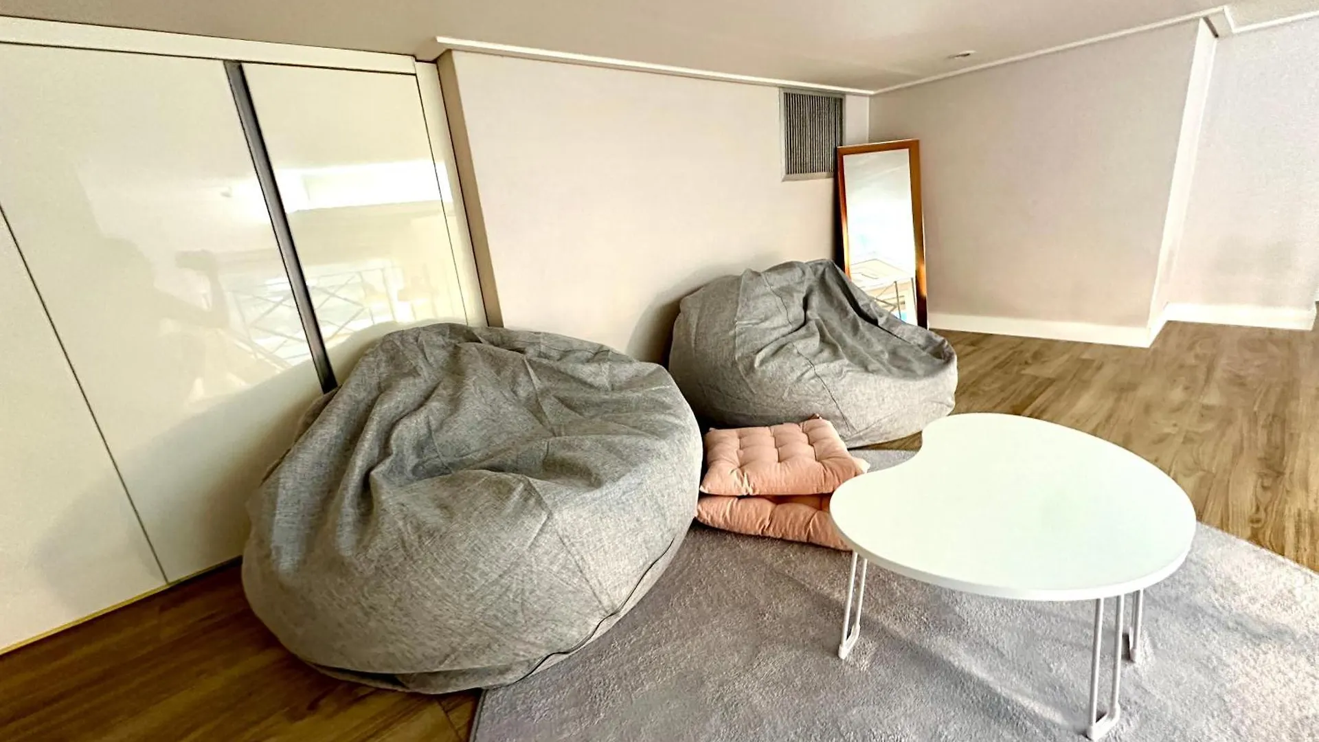 4Th Floor Entire Gangnam Apartment Seul 0*,  Corea del Sud