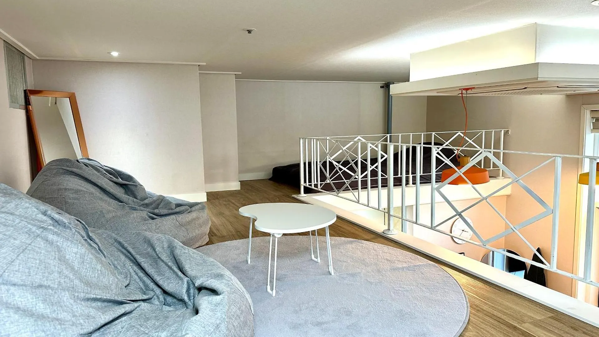 4Th Floor Entire Gangnam Apartment Seul Korea Południowa
